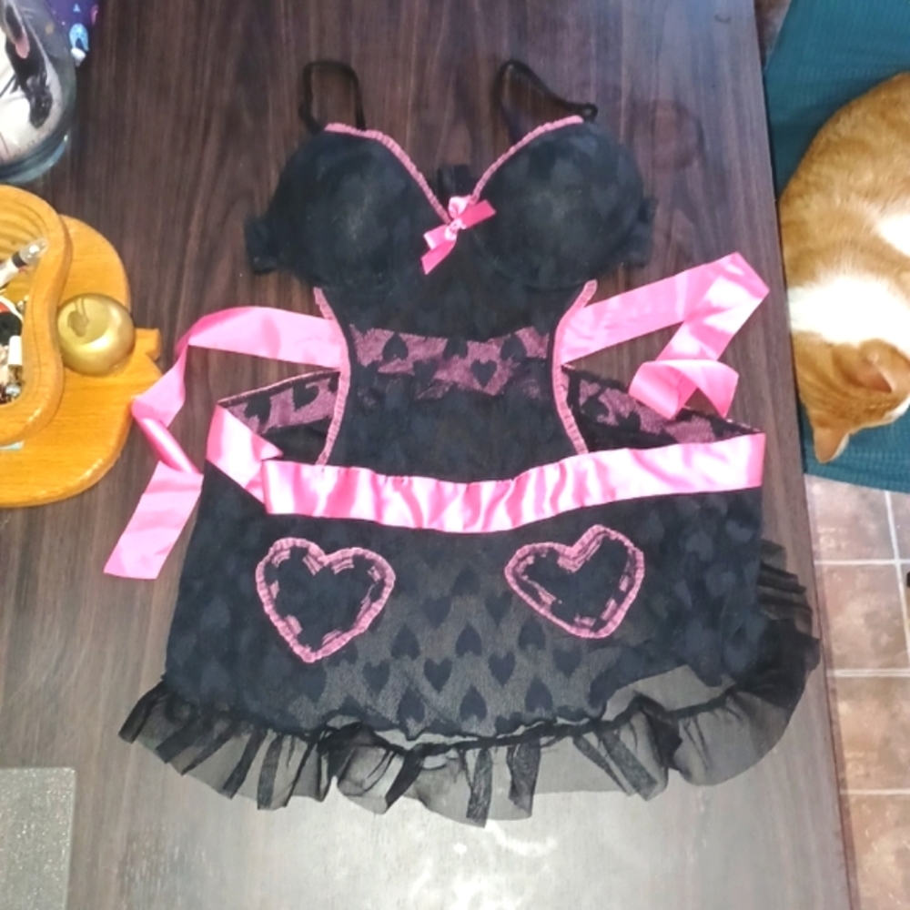 Sentiments Lingerie NWOT maid suit, adjustable strap. Med